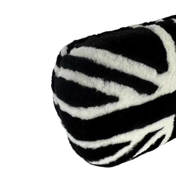 Alexander McQueen UK Bag Mink Skull Brittania Minaudiere Fur Clutch Union Jack - Picture 9 of 12